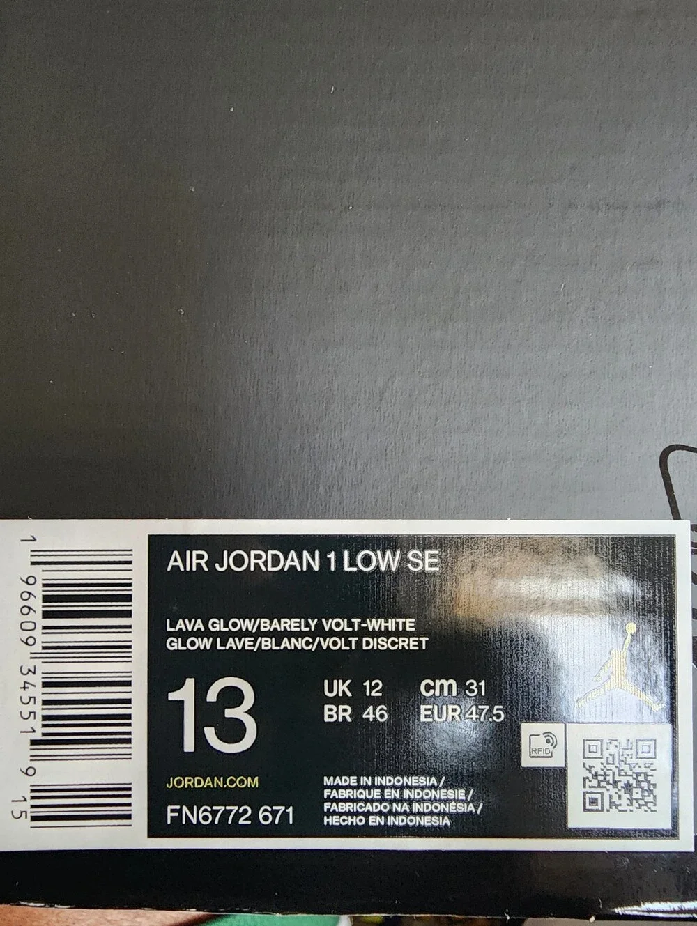 MENS AIR JORDAN 1 LOW SE - Size 13